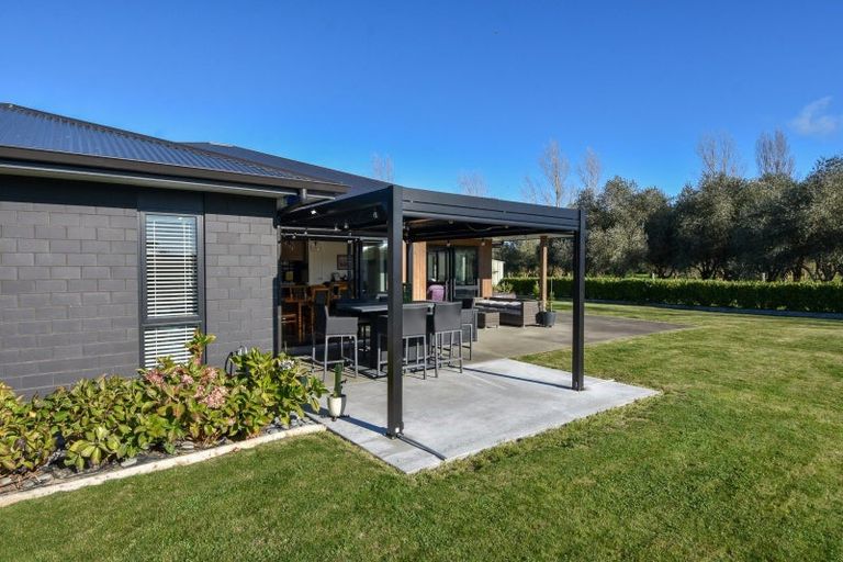 Photo of property in 5 Pukeko Lane, Carterton, 5713