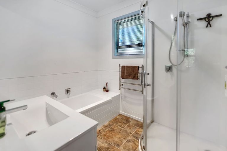 Photo of property in 32 Porikapa Road, Owhata, Rotorua, 3010