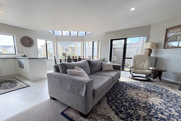 Photo of property in 9/169 Sturges Road, Henderson, Auckland, 0612