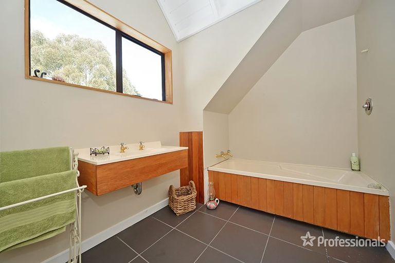 Photo of property in 417 Whakatomotomo Road, Pirinoa, Featherston, 5772