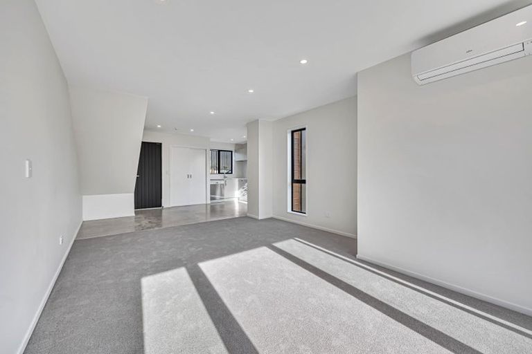 Photo of property in 10/17 Ambler Avenue, Glen Eden, Auckland, 0602