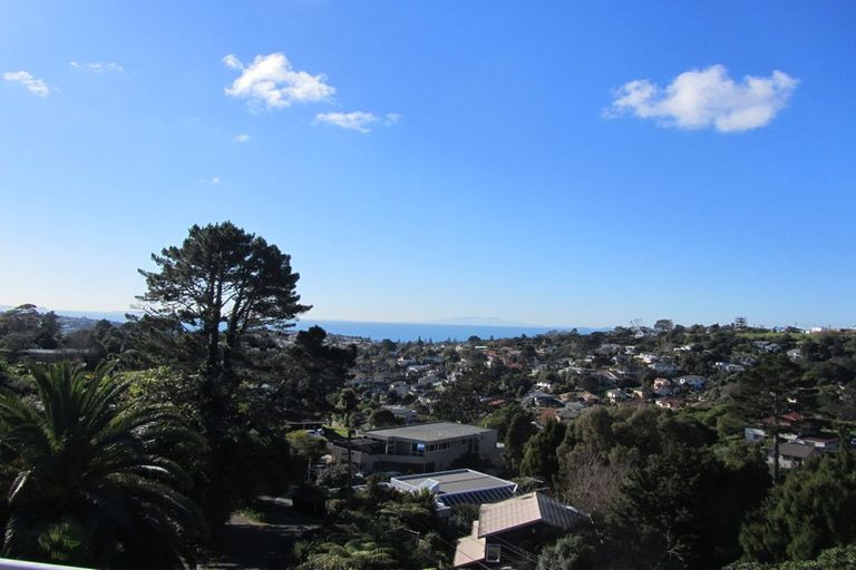 Photo of property in 557 East Coast Road, Browns Bay, Auckland, 0630