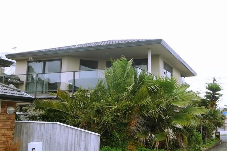 Photo of property in 7 Autere Street, Strandon, New Plymouth, 4312