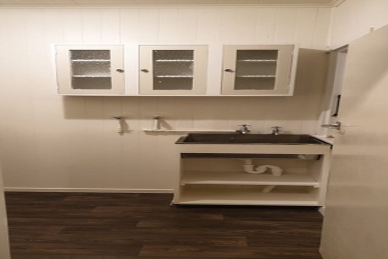 Photo of property in 19 Scotland Terrace, Green Island, Dunedin, 9018