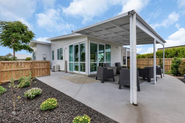 Photo of property in 16 Riverglen Road, Waipu, 0510