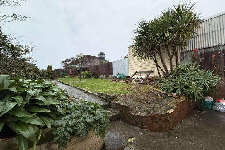 Photo of property in 22 Lawrence Street, Newtown, Wellington, 6021