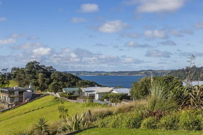 Photo of property in 38 Lax Crescent, Leigh, 0985