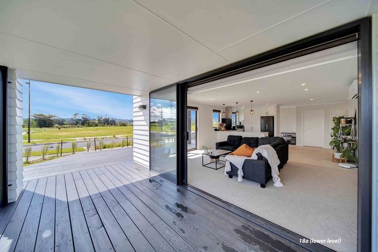 Photo of property in 18a Foreshore Lane, Karaka, Papakura, 2113