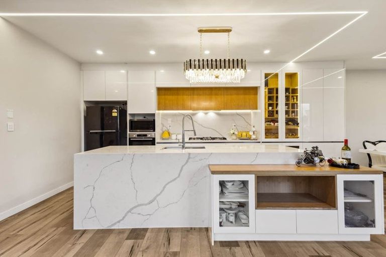 Photo of property in 44 Tannaghmore Drive, Flat Bush, Auckland, 2019