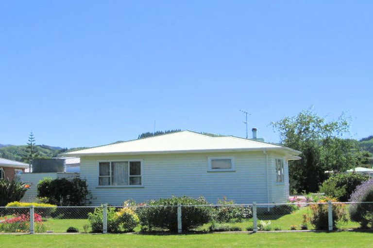 Photo of property in 15 Emily Street, Riverdale, Gisborne, 4010