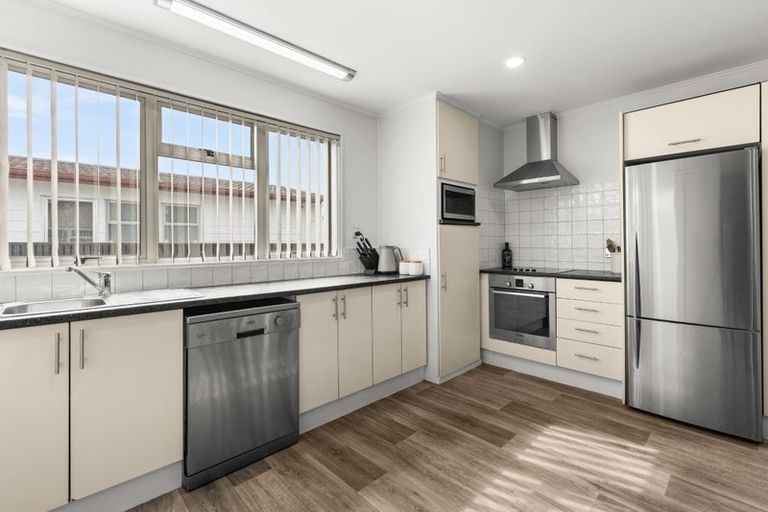 Photo of property in 30 Norfolk Street, Tamatea, Napier, 4112