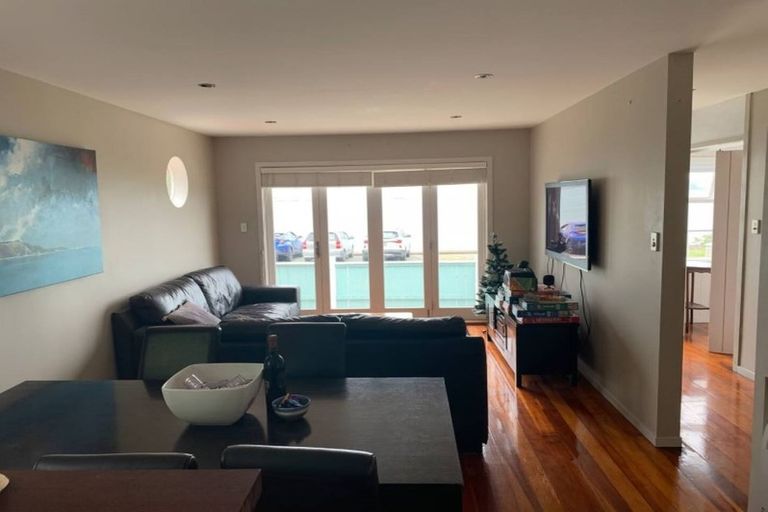 Photo of property in 27 Moana Road, Plimmerton, Porirua, 5026