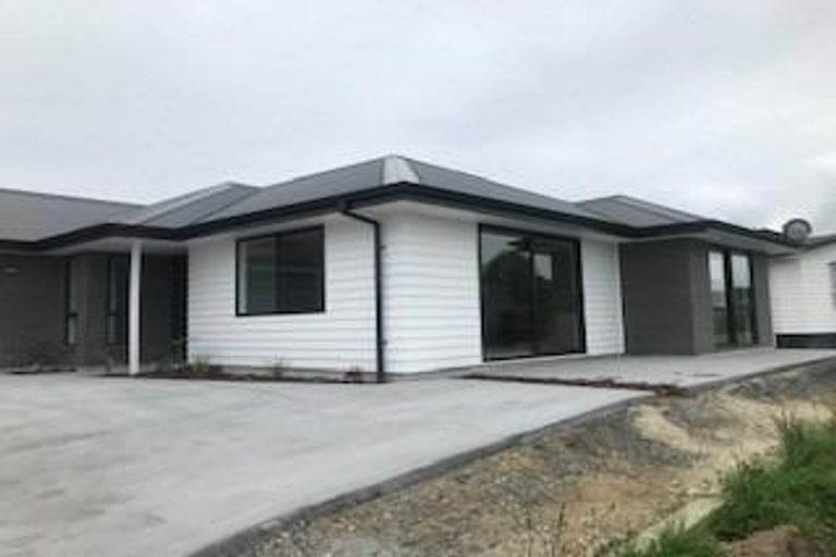 Photo of property in 13 Anglers Way, Omokoroa, 3114