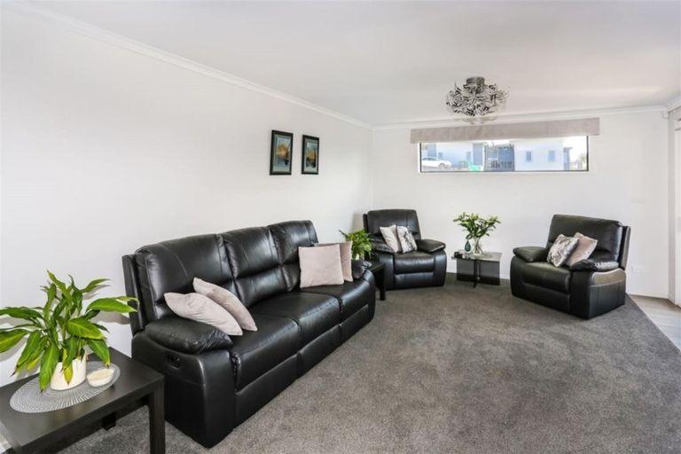 Photo of property in 6 Stonedale Drive, Pukekohe, 2120