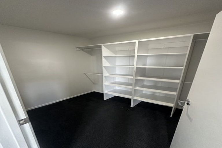 Photo of property in 22 Paton Avenue, Te Atatu South, Auckland, 0610