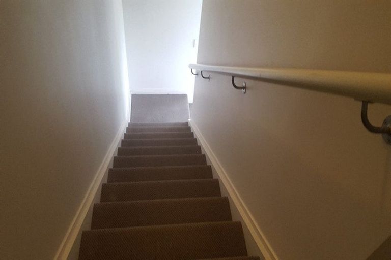 Photo of property in 26/8 Margan Avenue, New Lynn, Auckland, 0600