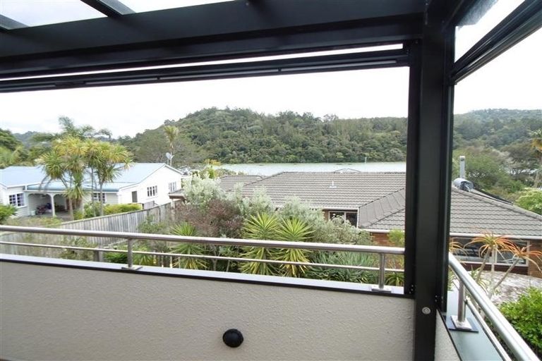 Photo of property in 2/41 Okura River Road, Okura, Albany, 0792