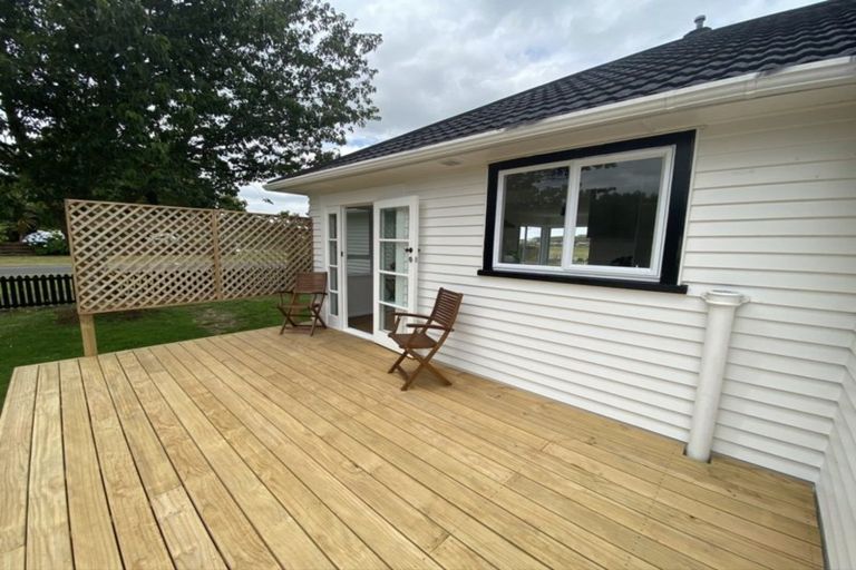 Photo of property in 69 Collingwood Street, Eltham, 4322