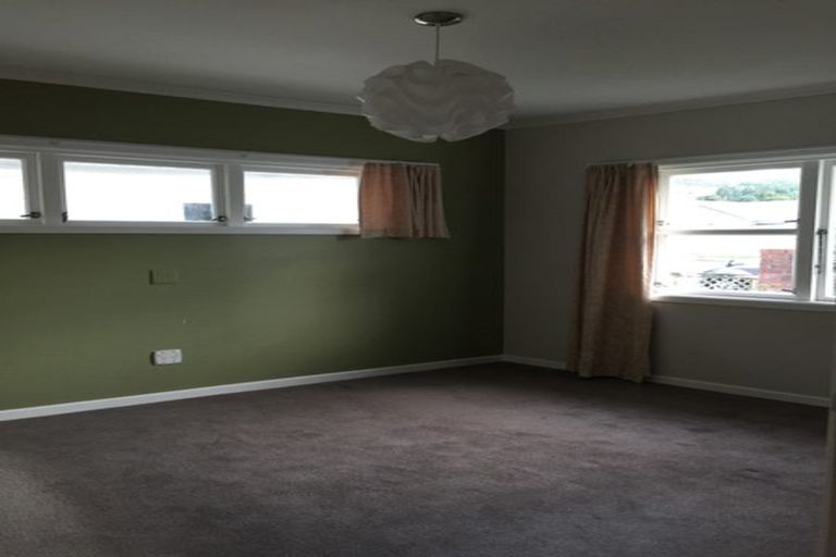 Photo of property in 2 Hatton Street, Karori, Wellington, 6012