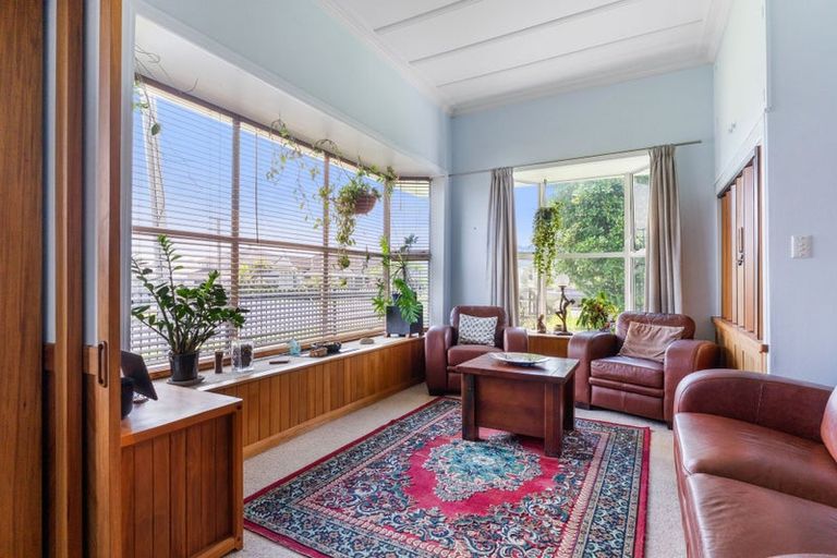 Photo of property in 300 Aberdeen Road, Gisborne, 4010