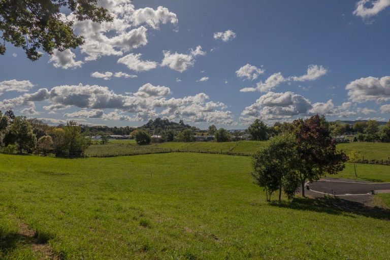 Photo of property in 4 Double Oaks Drive, Paeroa, 3600