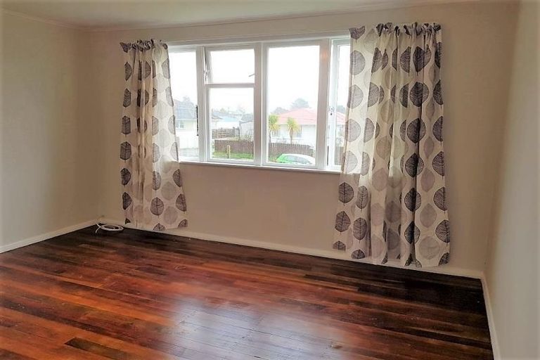 Photo of property in 78-80 Leicester Street, Cannons Creek, Porirua, 5024