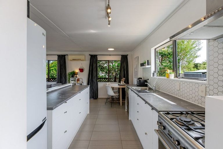 Photo of property in 49a Leinster Avenue, Raumati South, Paraparaumu, 5032