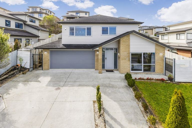 Photo of property in 134 Keri Vista Rise, Papakura, 2110