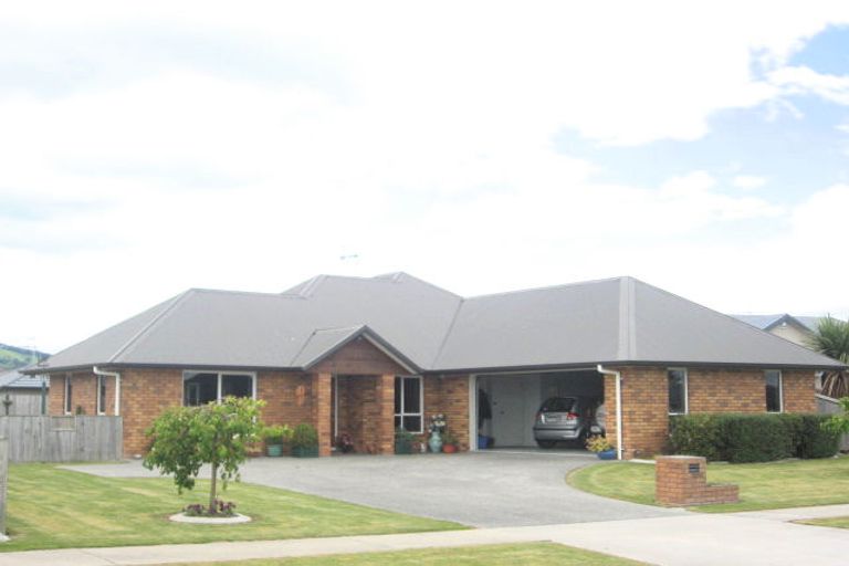 Photo of property in 32 Oaklands Drive, Cambridge, 3434