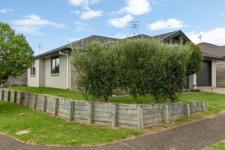 Photo of property in 8 Bulkhead Lane, Pyes Pa, Tauranga, 3112