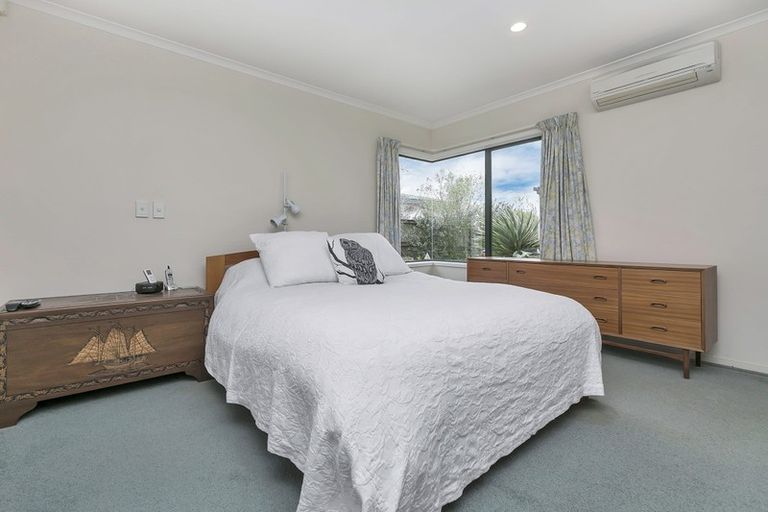 Photo of property in 4 Rush Creek Drive, Westgate, Auckland, 0614
