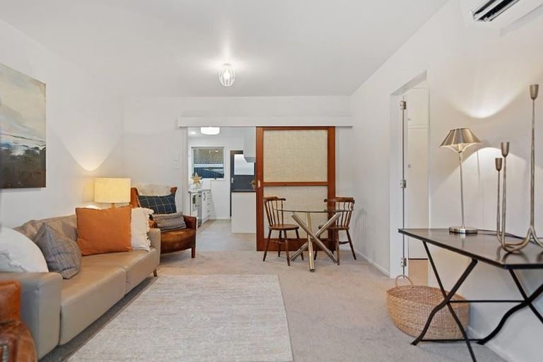 Photo of property in 2/33 Fairfield Avenue, Addington, Christchurch, 8024