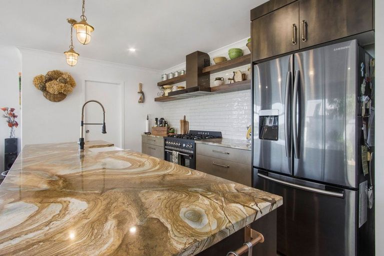 Photo of property in 29 Lakeside Terrace, Omokoroa, 3114