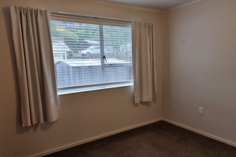Photo of property in 6 Cluny Road, Plimmerton, Porirua, 5026