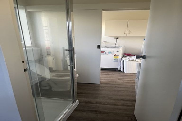 Photo of property in 15a Craddock Street, Waterloo, Lower Hutt, 5011