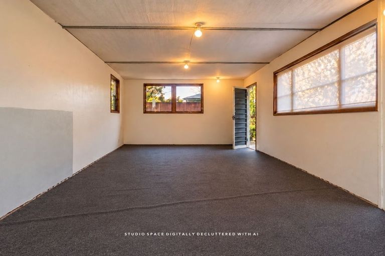 Photo of property in 1/17 Barnes Road, Redwood, Christchurch, 8051