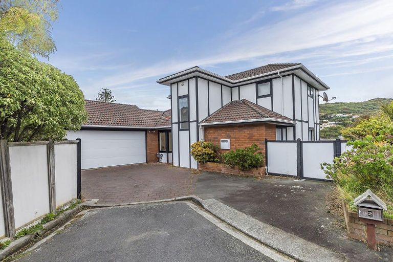Photo of property in 2 Erskine Close, Island Bay, Wellington, 6023