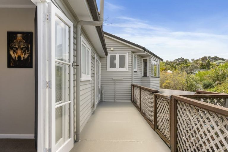 Photo of property in 1/47 Lyons Avenue, Murrays Bay, Auckland, 0630