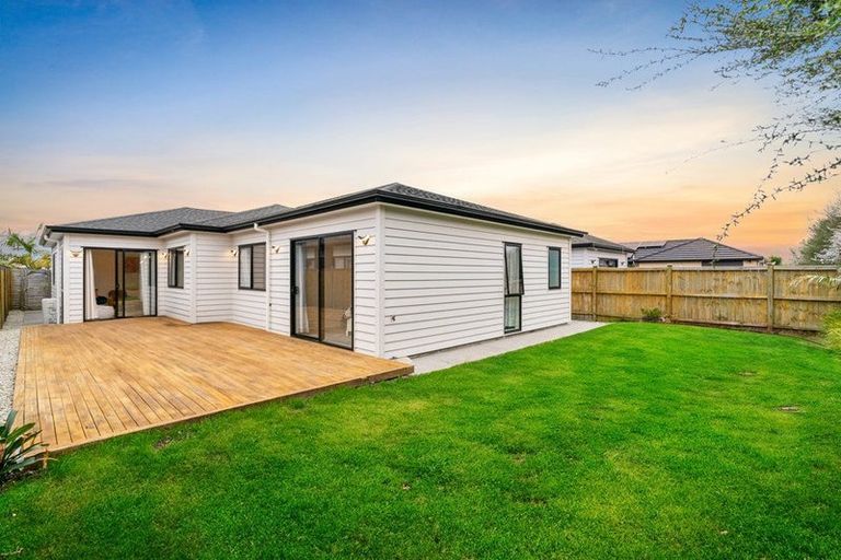 Photo of property in 6 Earlywood Road, Takanini, 2110