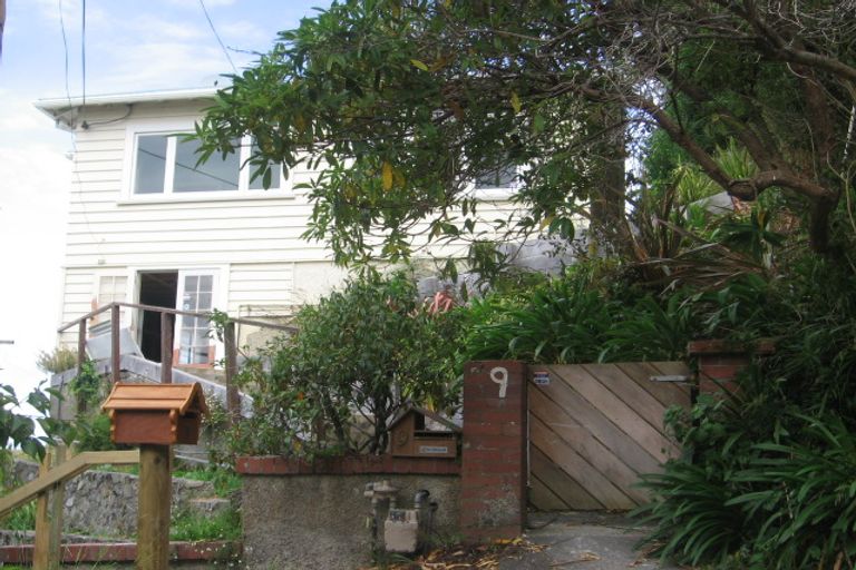 Photo of property in 9 Thorby Street, Northland, Wellington, 6012