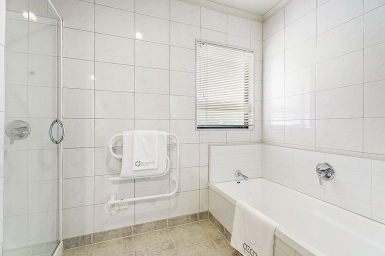 Photo of property in 121 Alec Craig Way, Gulf Harbour, Whangaparaoa, 0930