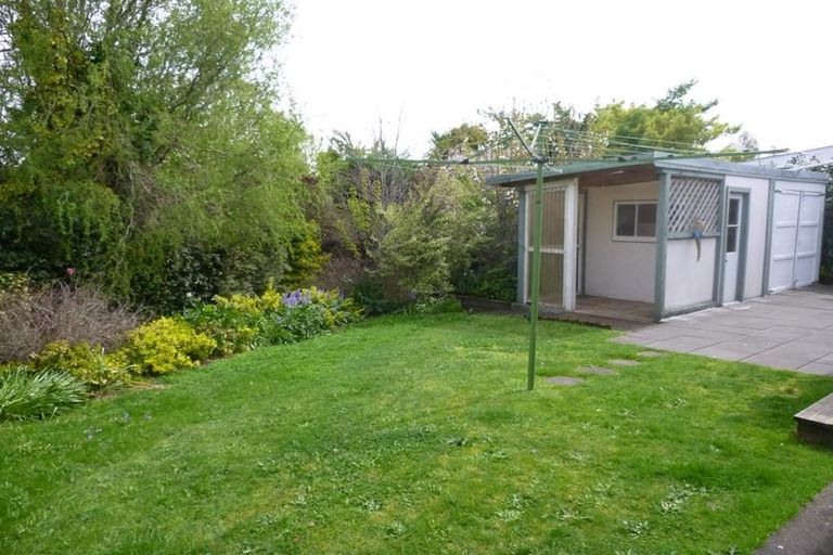 Photo of property in 15 Saint Hill Lane, Havelock North, 4130