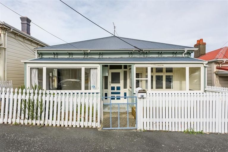 Photo of property in 16 Picton Avenue, Newtown, Wellington, 6021