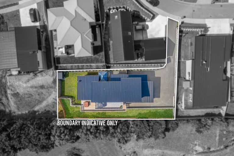 Photo of property in 94 Kotare Street, Waikanae, 5036