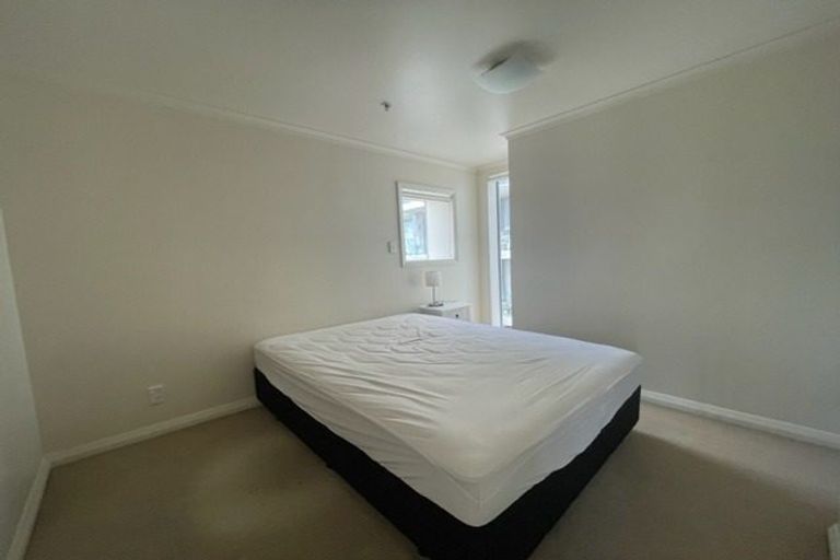 Photo of property in Monvie Apartments, 606/15 Holland Street, Te Aro, Wellington, 6011