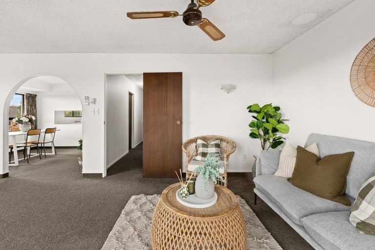 Photo of property in 1/34 Busby Hill, Havelock North, 4130