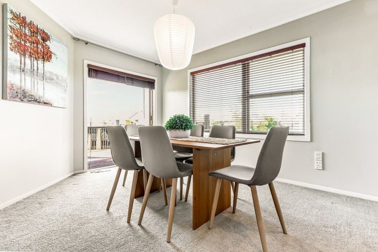 Photo of property in 37 Taylor Terrace, St Andrews, Hamilton, 3200