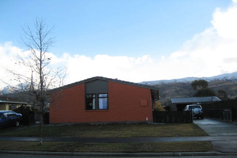 Photo of property in 74 Waenga Drive, Cromwell, 9310