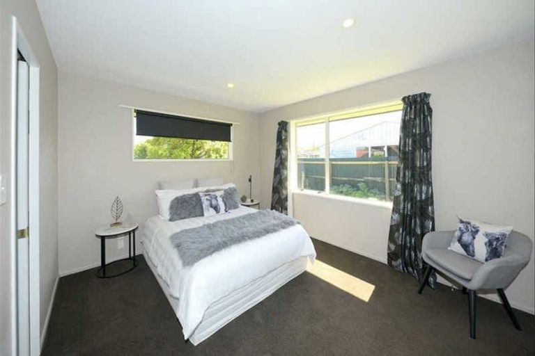 Photo of property in 2/10 Thistledown Place, Woolston, Christchurch, 8062