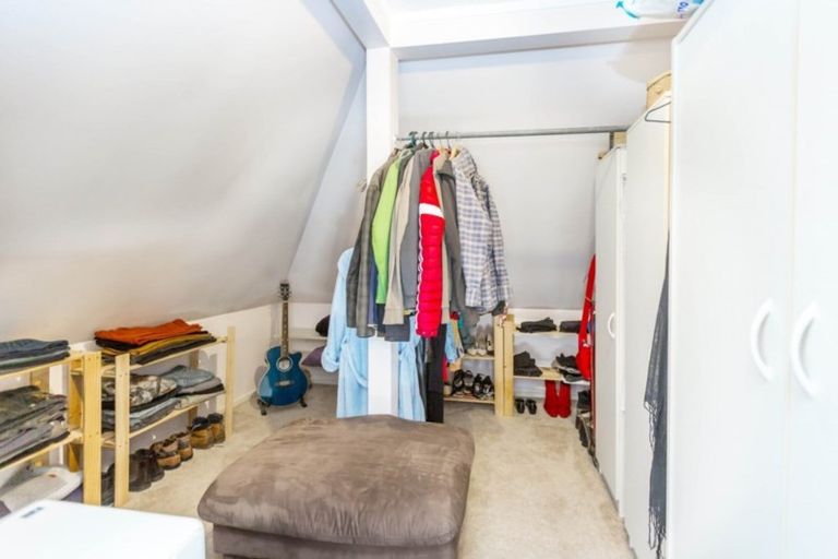 Photo of property in 2/464 Stokes Valley Road, Stokes Valley, Lower Hutt, 5019